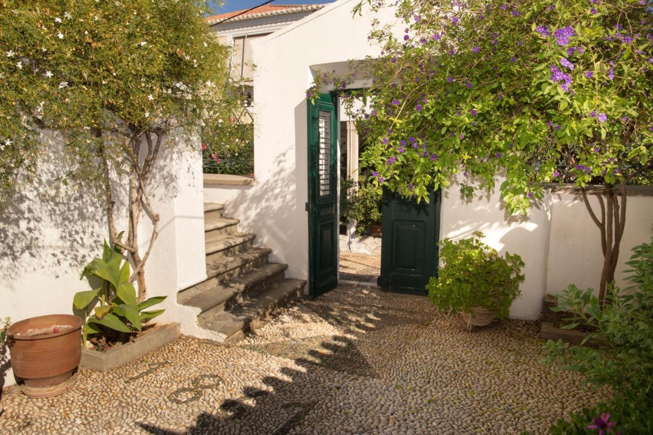 1861 Mansion Spetses Spétses Exterior foto